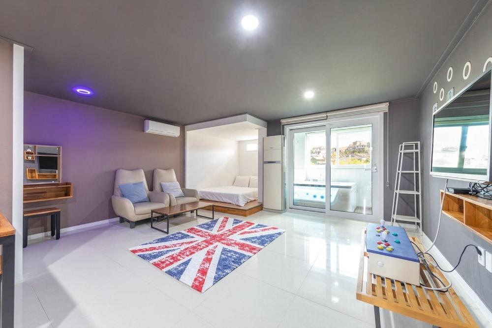 Gyeongju Blue 365 Pension Δωμάτιο φωτογραφία